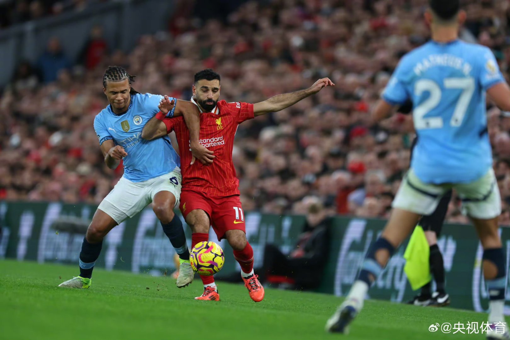 英超赛程吃紧；罗马国际比赛日外线爆发；球迷炸锅；细节决定成败(英超昨晚今晨的比赛结果)