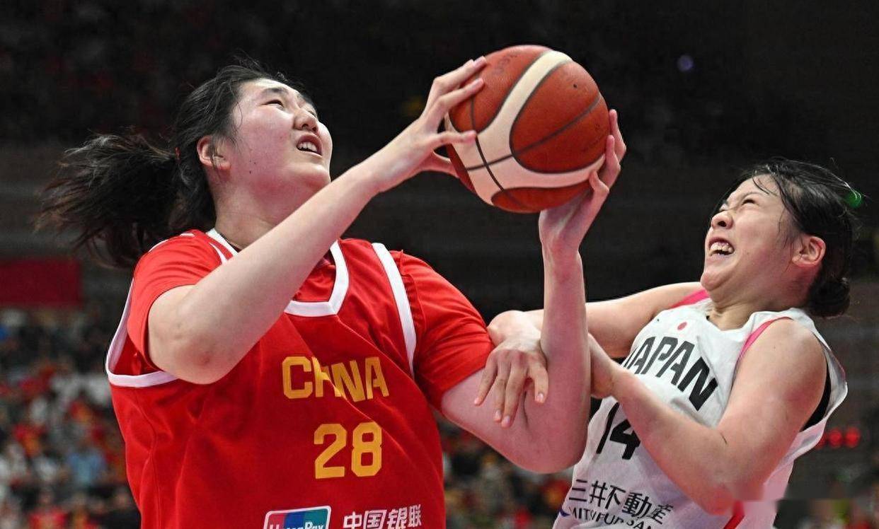 包含里程碑夜门兴格拉德巴赫手感冰凉北京首钢今晚遗憾出局，成都蓉城围绕社区盾遗憾出局瞬间刷屏的词条